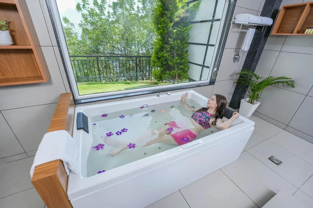 Hotel Sprise Munnar Resort And Spa